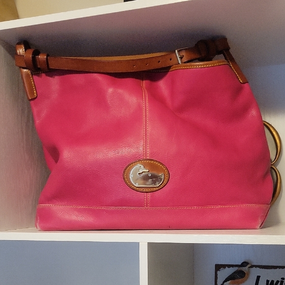 Dooney & Bourke Handbags - Authentic Dooney & Bourke Lrg Tote Pink Fuchsia Smooth Leather Handbag